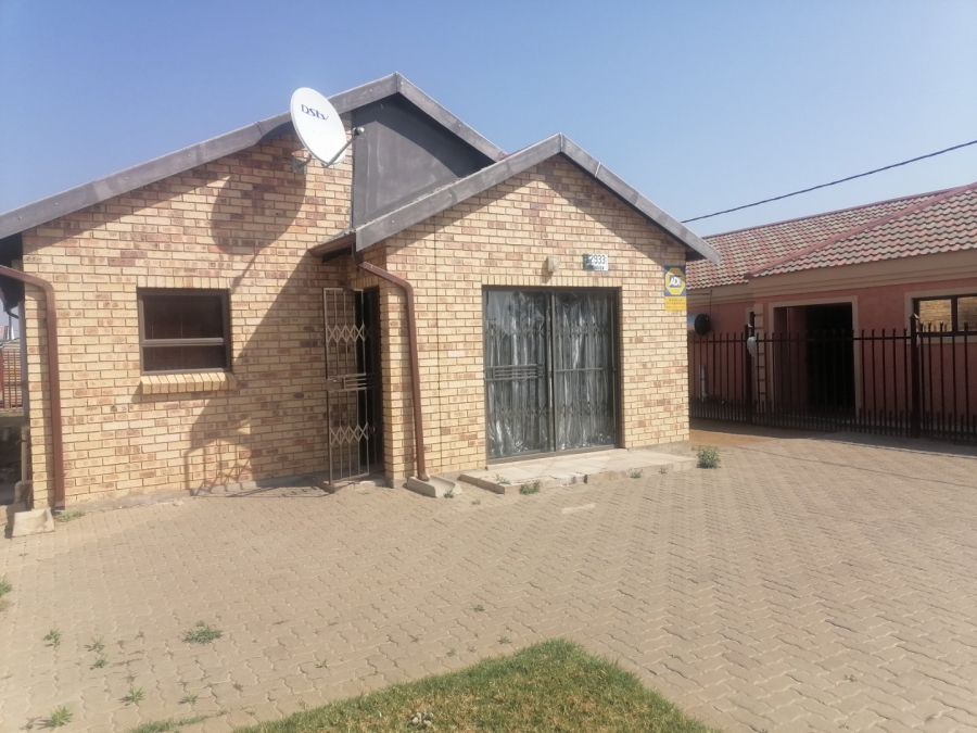 To Let 3 Bedroom Property for Rent in Pinehaven Free State